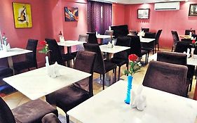Grand Nova Hotel